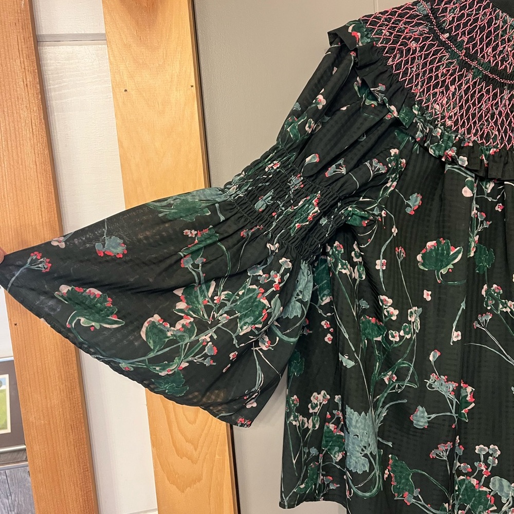 Tuckernuck Jaguar Garden Marion Blouse medium - Picture 5 of 7